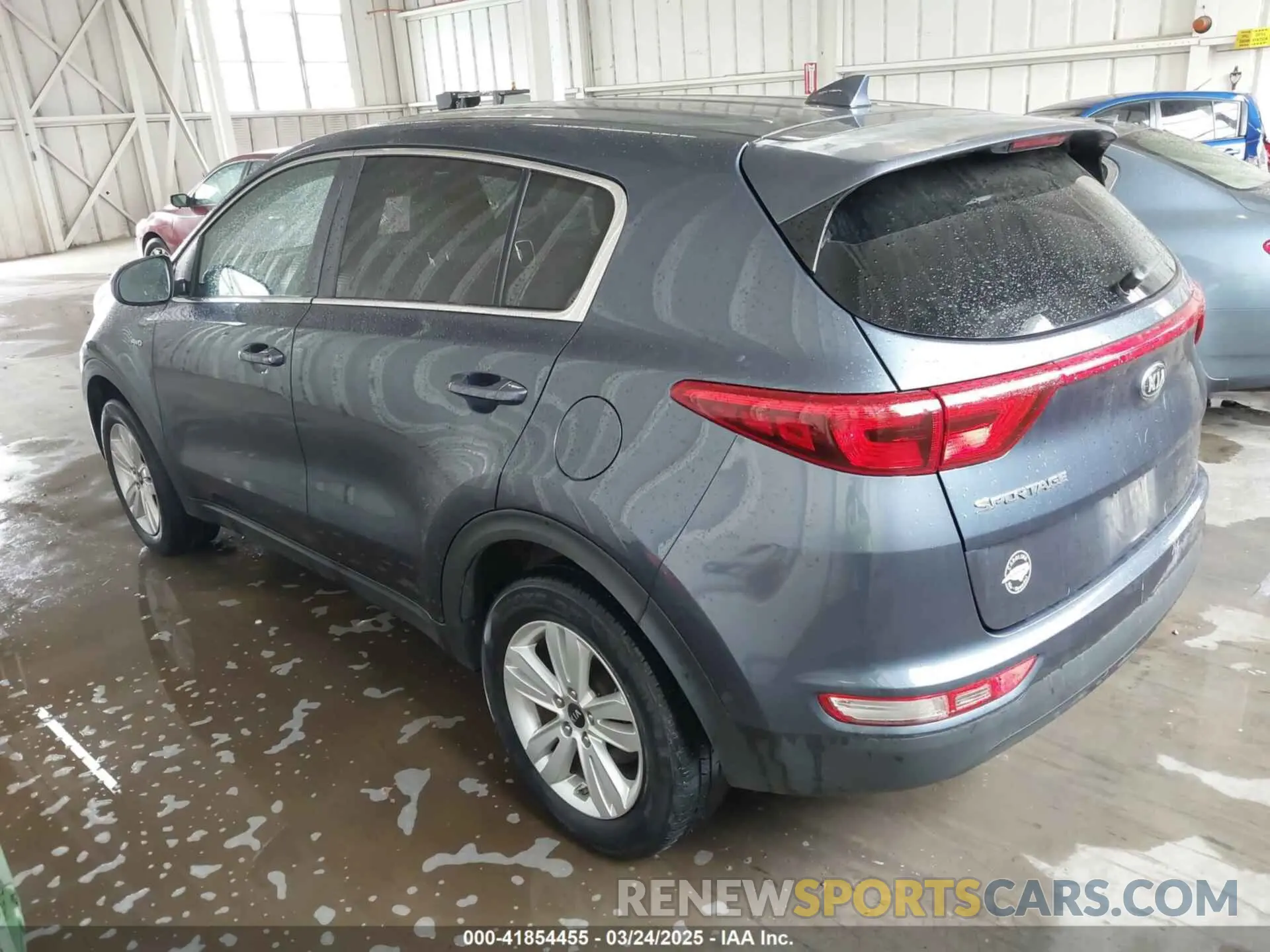 3 Photograph of a damaged car KNDPMCAC9K7611877 KIA SPORTAGE 2019