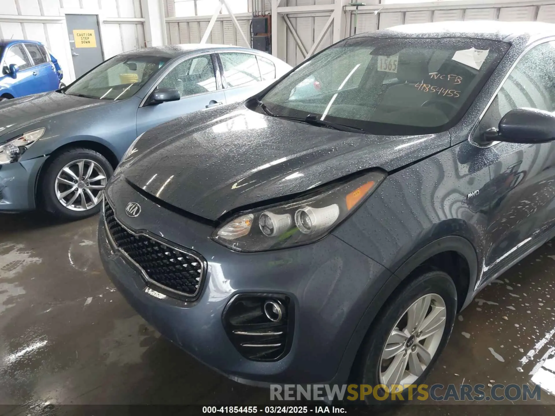 6 Photograph of a damaged car KNDPMCAC9K7611877 KIA SPORTAGE 2019