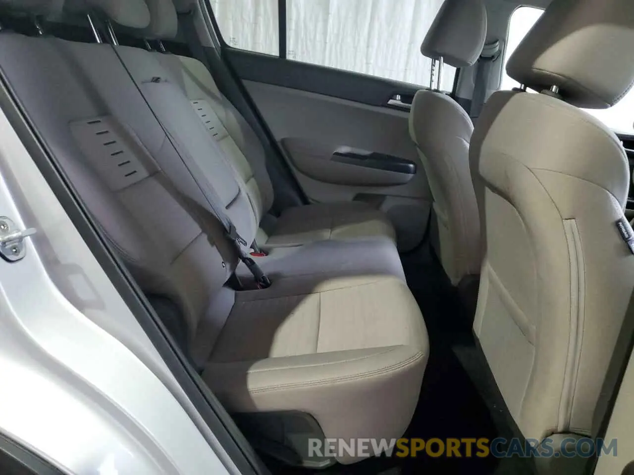 11 Photograph of a damaged car KNDPMCACXK7550989 KIA SPORTAGE 2019