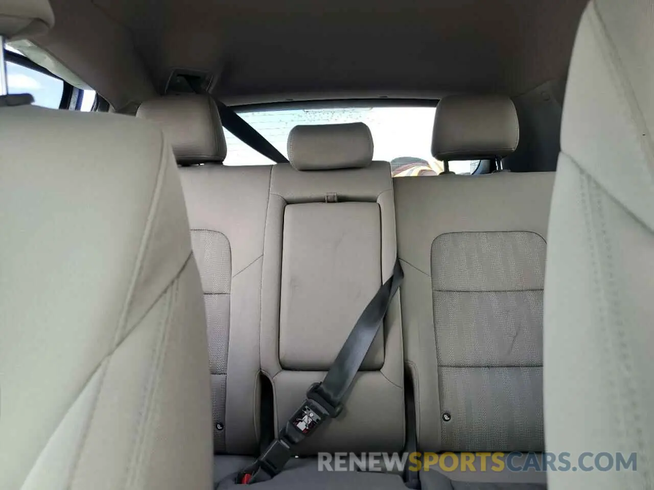 10 Photograph of a damaged car KNDPMCACXK7560535 KIA SPORTAGE 2019