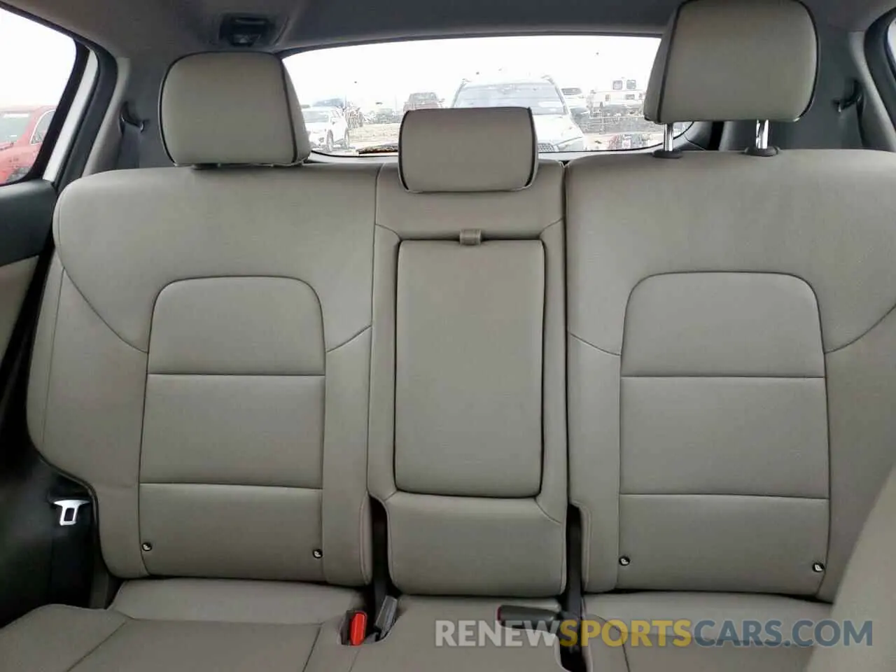 10 Photograph of a damaged car KNDPN3AC0K7559133 KIA SPORTAGE 2019