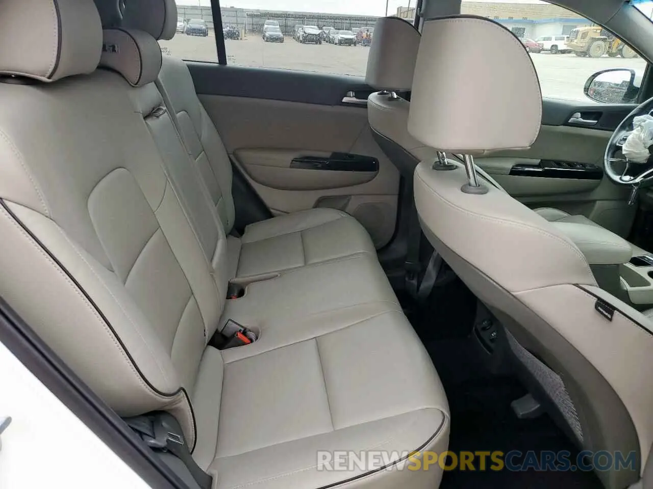 11 Photograph of a damaged car KNDPN3AC0K7559133 KIA SPORTAGE 2019