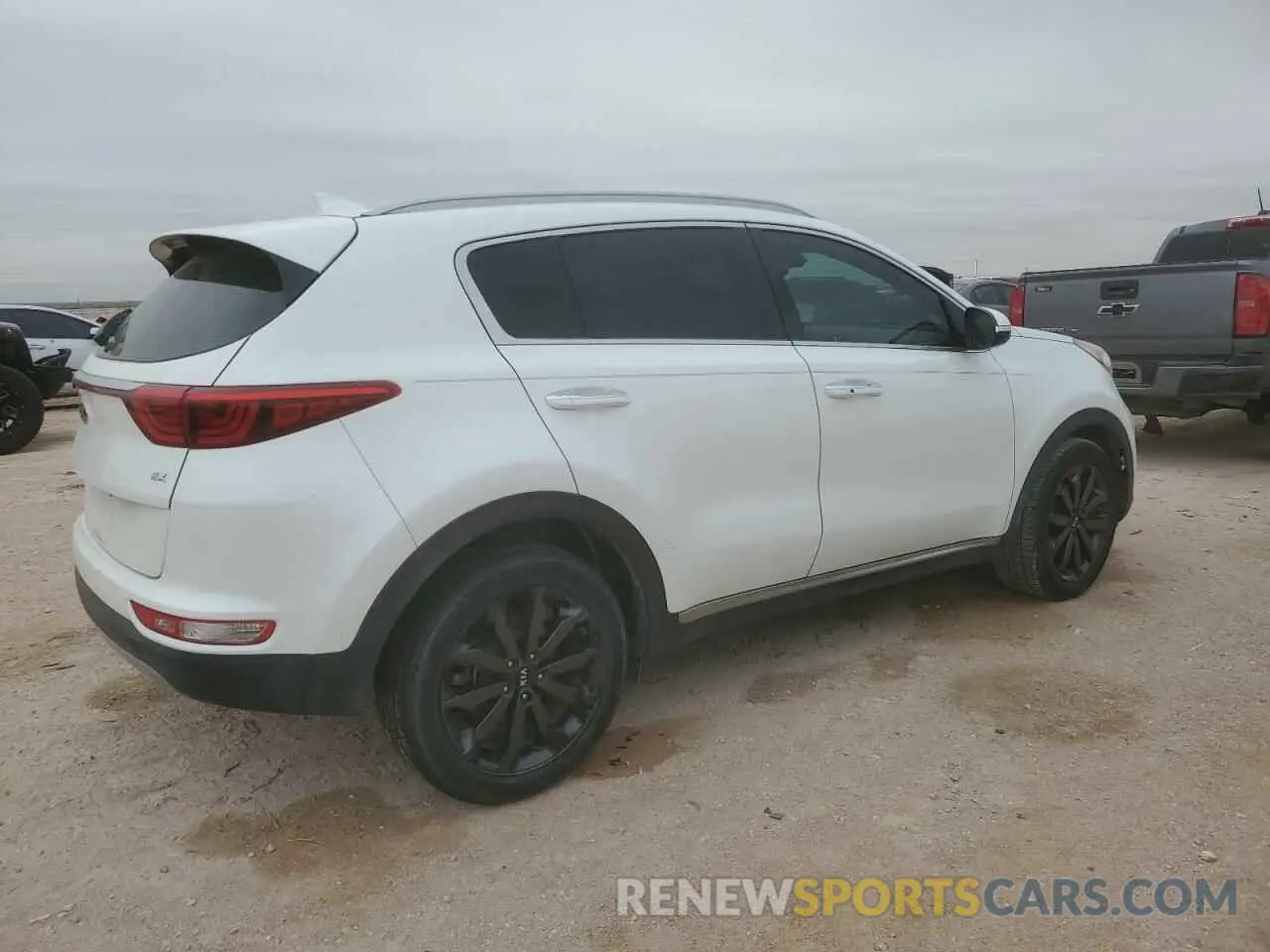 3 Photograph of a damaged car KNDPN3AC0K7570116 KIA SPORTAGE 2019
