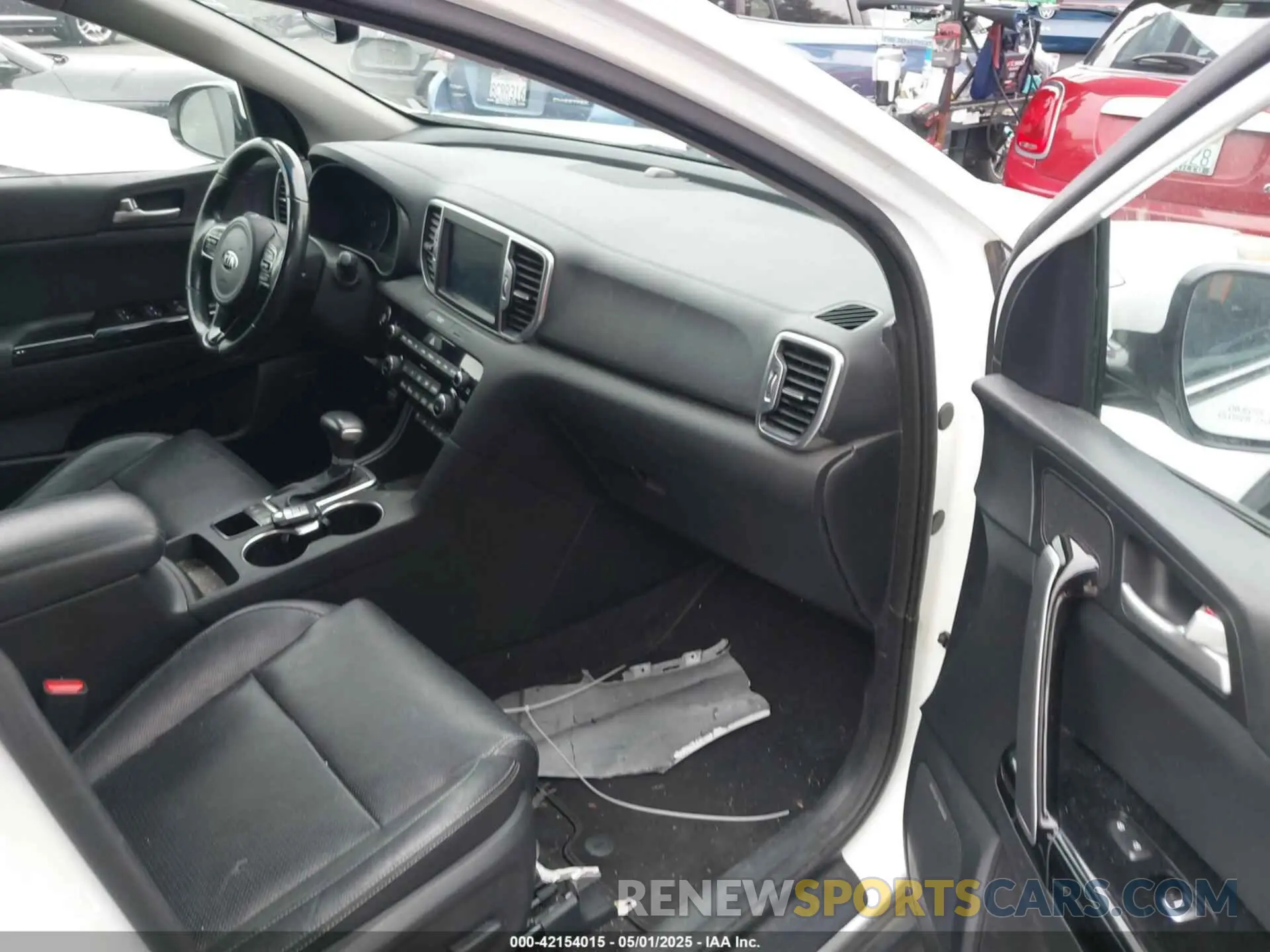5 Photograph of a damaged car KNDPN3AC2K7522598 KIA SPORTAGE 2019