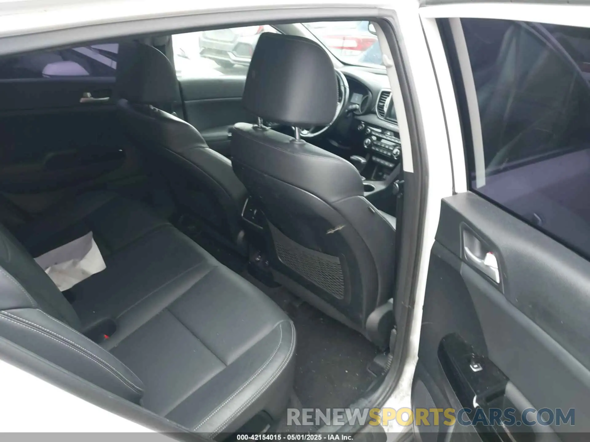 8 Photograph of a damaged car KNDPN3AC2K7522598 KIA SPORTAGE 2019