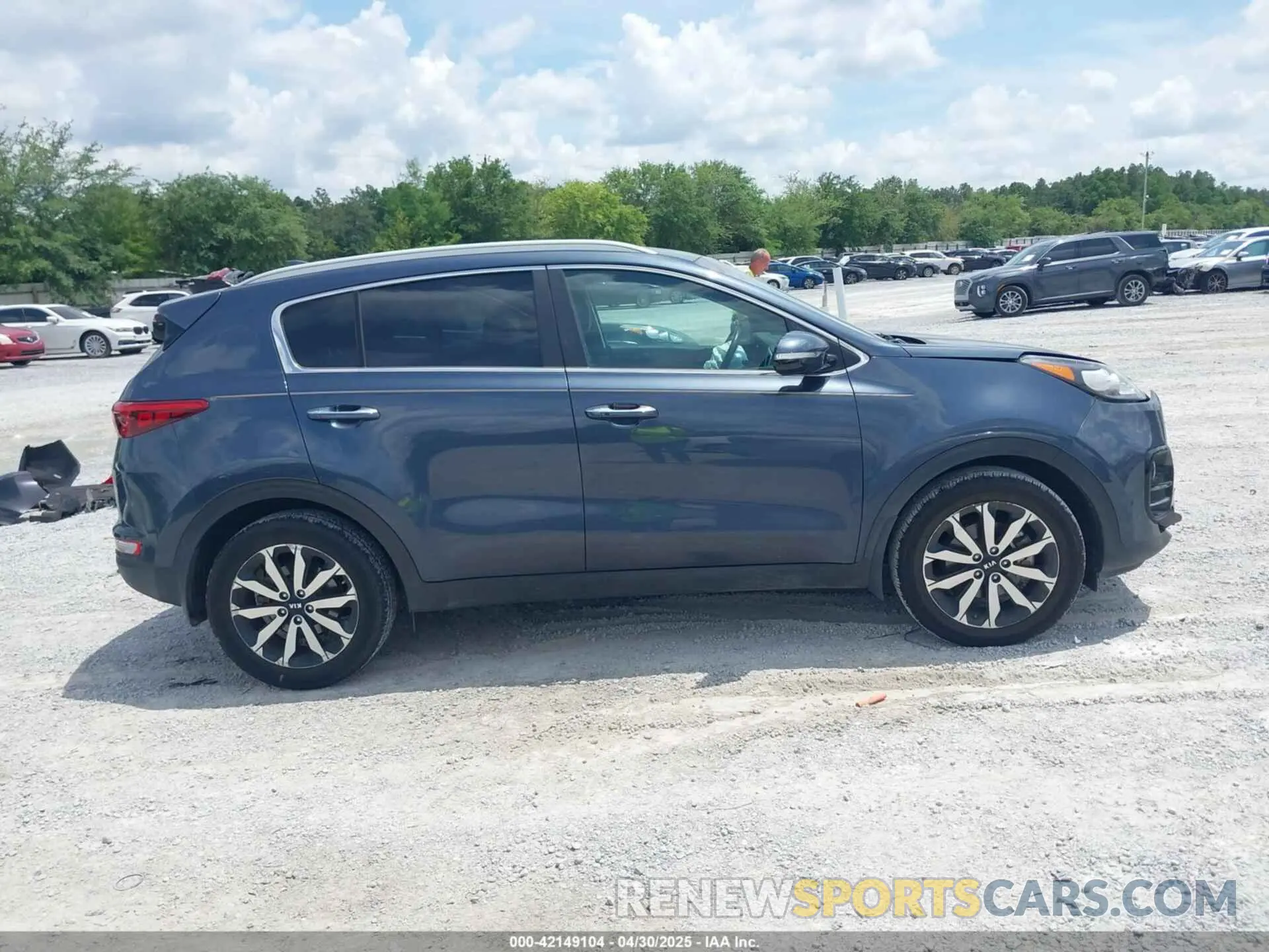 13 Photograph of a damaged car KNDPN3AC2K7577536 KIA SPORTAGE 2019