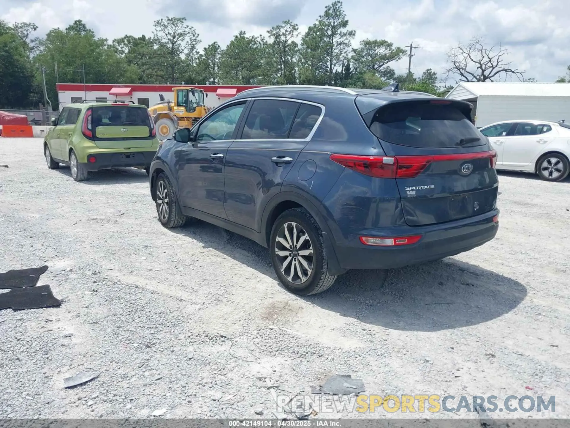 3 Photograph of a damaged car KNDPN3AC2K7577536 KIA SPORTAGE 2019