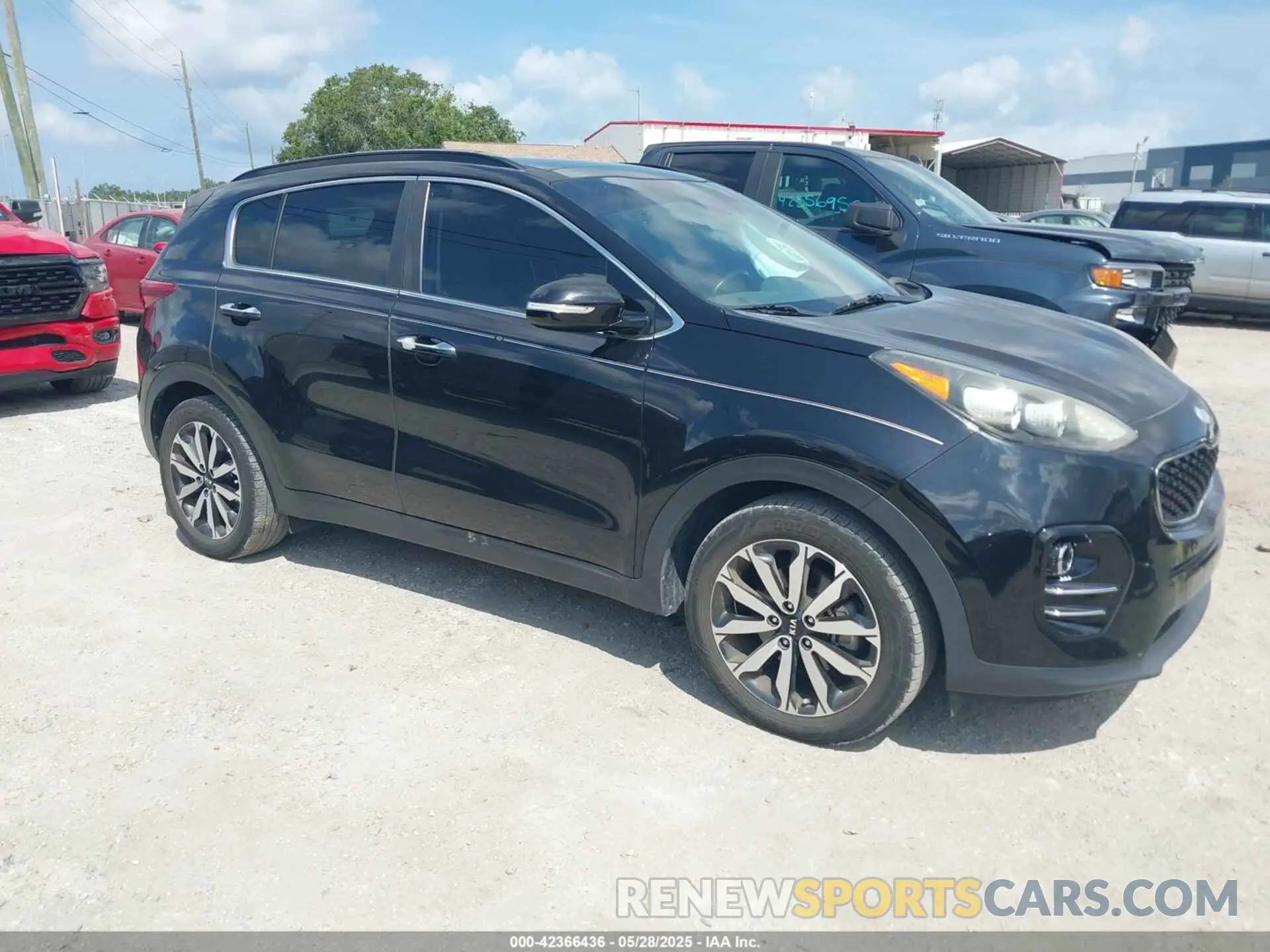 1 Photograph of a damaged car KNDPN3AC3K7543282 KIA SPORTAGE 2019