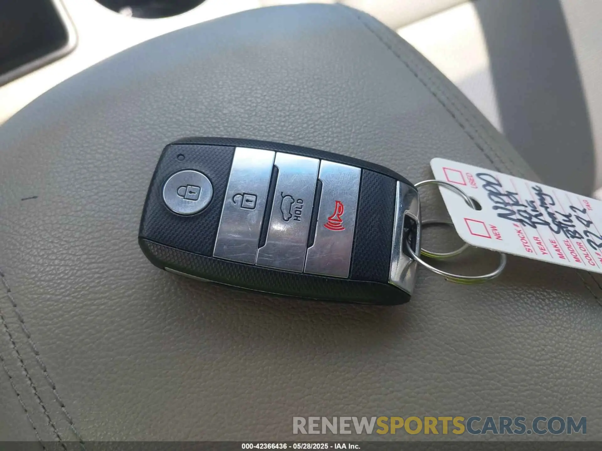 11 Photograph of a damaged car KNDPN3AC3K7543282 KIA SPORTAGE 2019