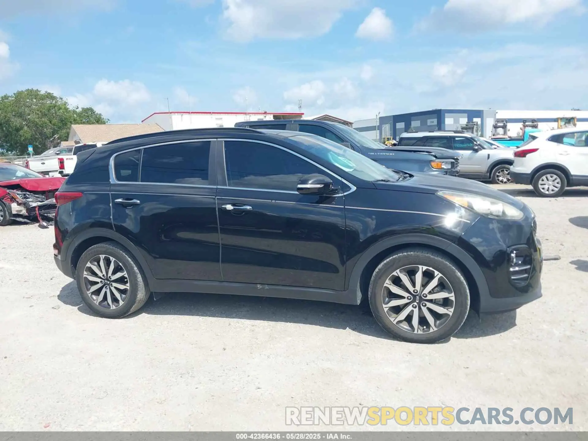 13 Photograph of a damaged car KNDPN3AC3K7543282 KIA SPORTAGE 2019