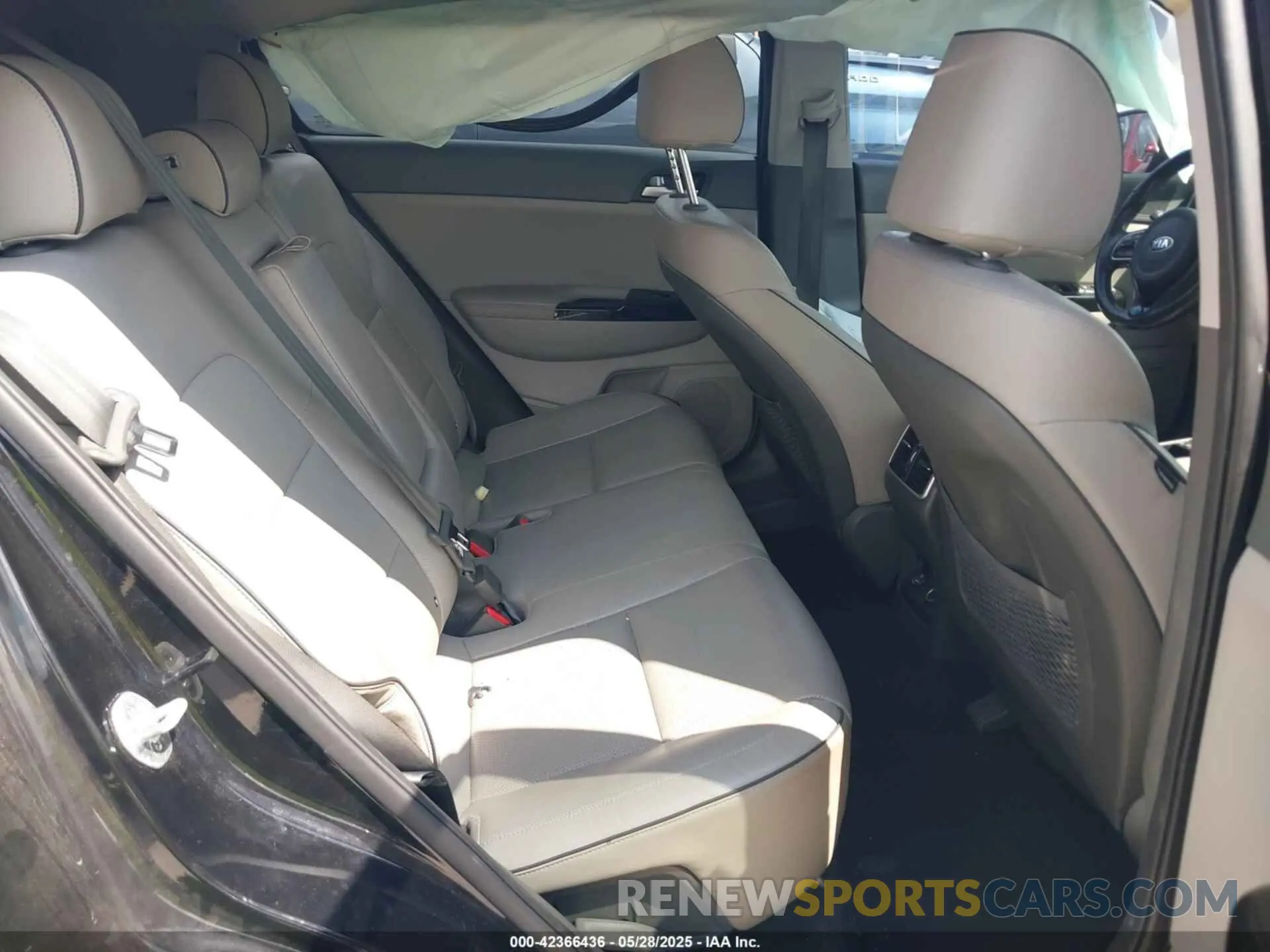 8 Photograph of a damaged car KNDPN3AC3K7543282 KIA SPORTAGE 2019