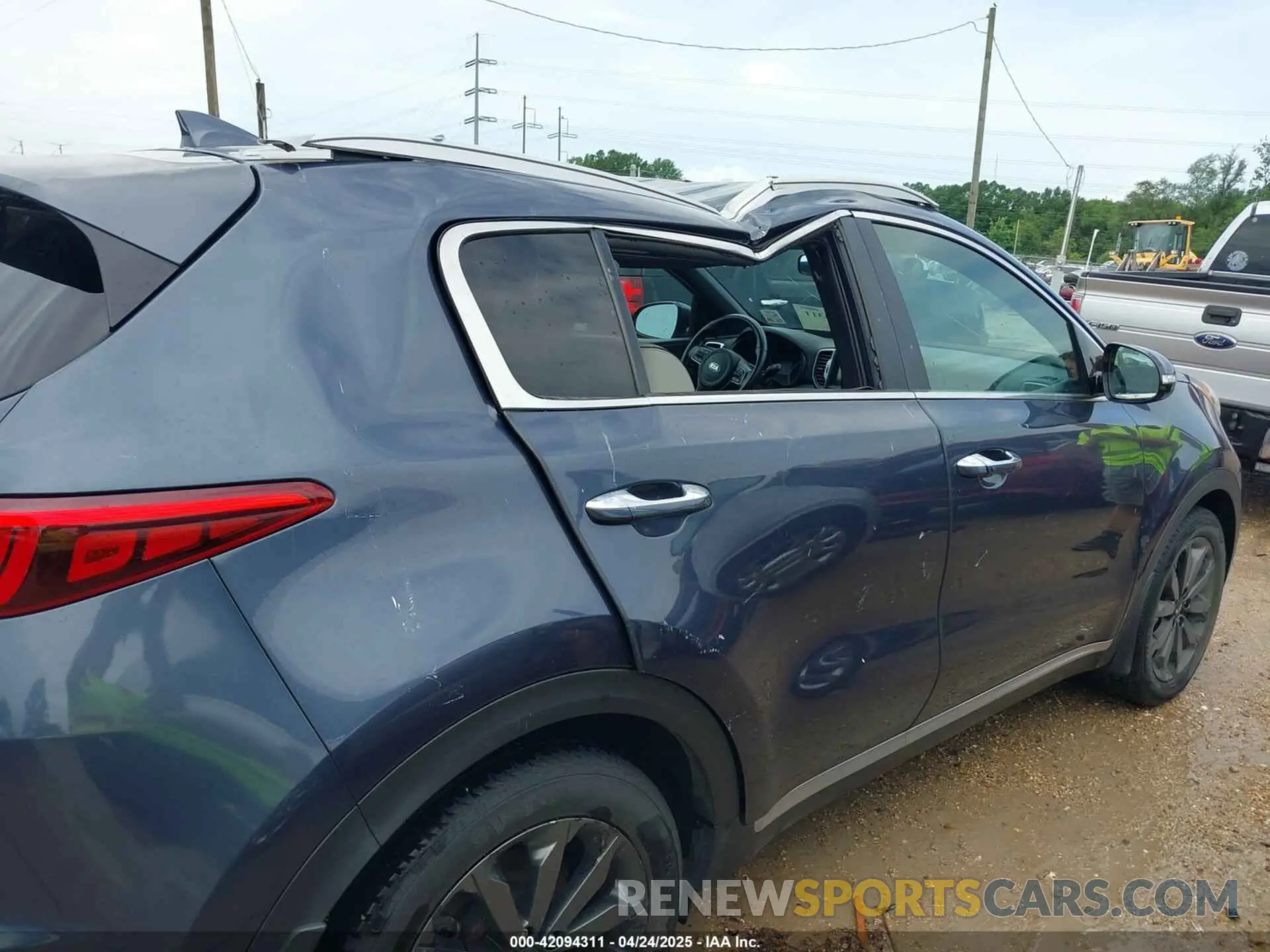 6 Photograph of a damaged car KNDPN3AC3K7569882 KIA SPORTAGE 2019
