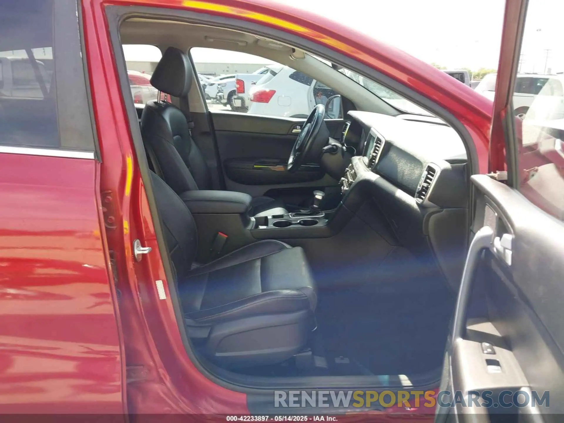 5 Photograph of a damaged car KNDPN3AC3K7612939 KIA SPORTAGE 2019