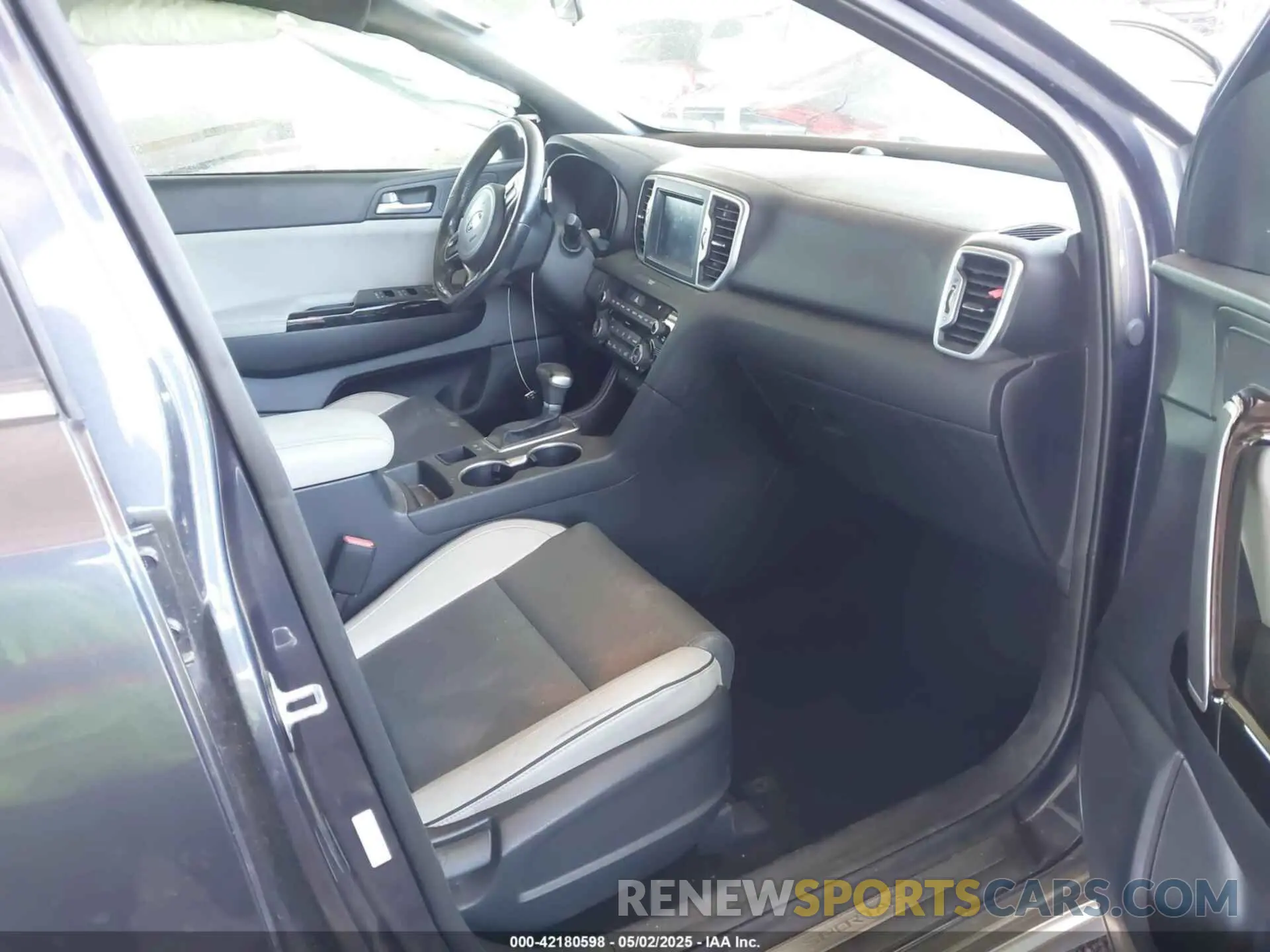 5 Photograph of a damaged car KNDPN3AC5K7539461 KIA SPORTAGE 2019
