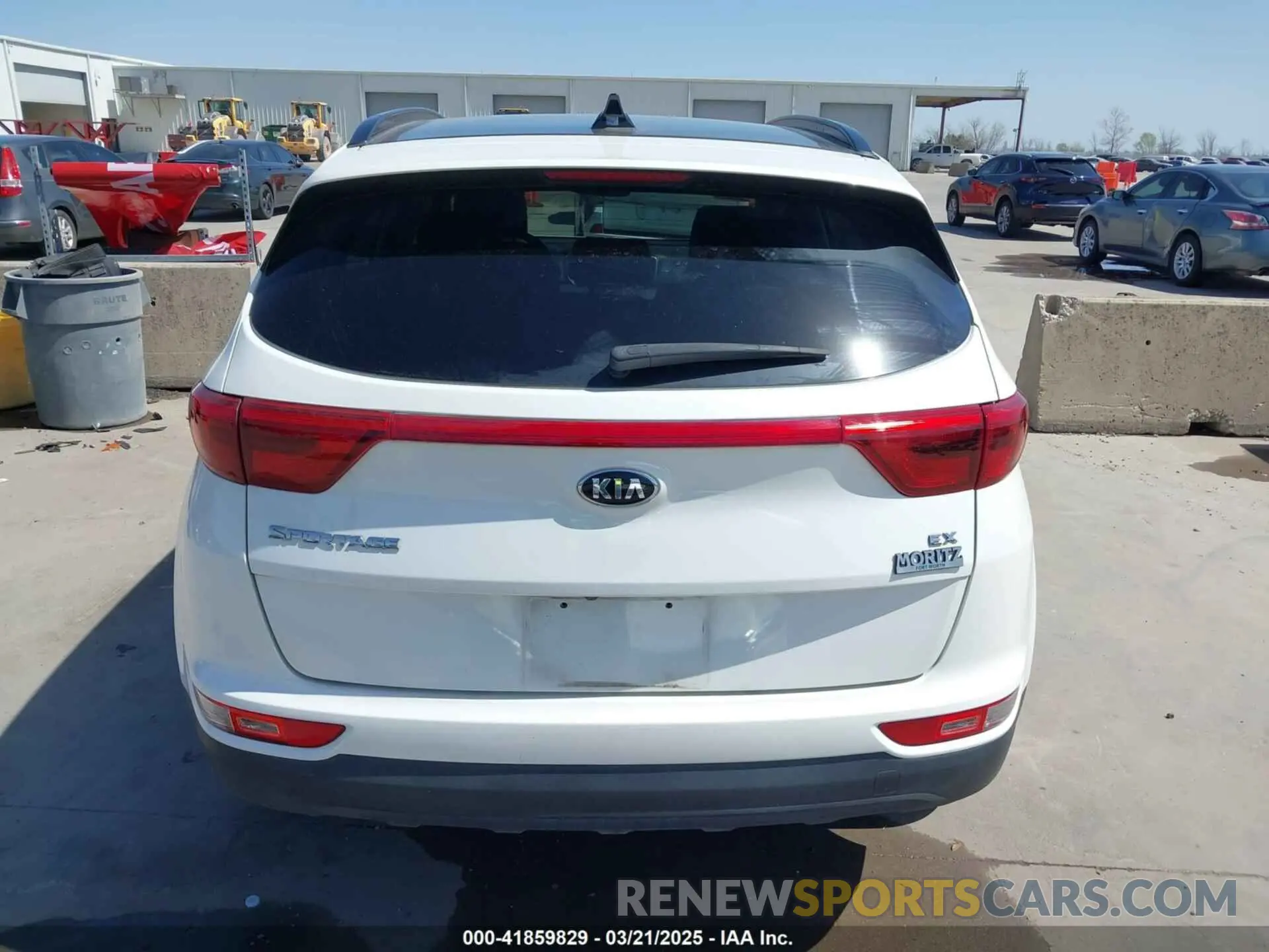 16 Photograph of a damaged car KNDPN3AC7K7516022 KIA SPORTAGE 2019