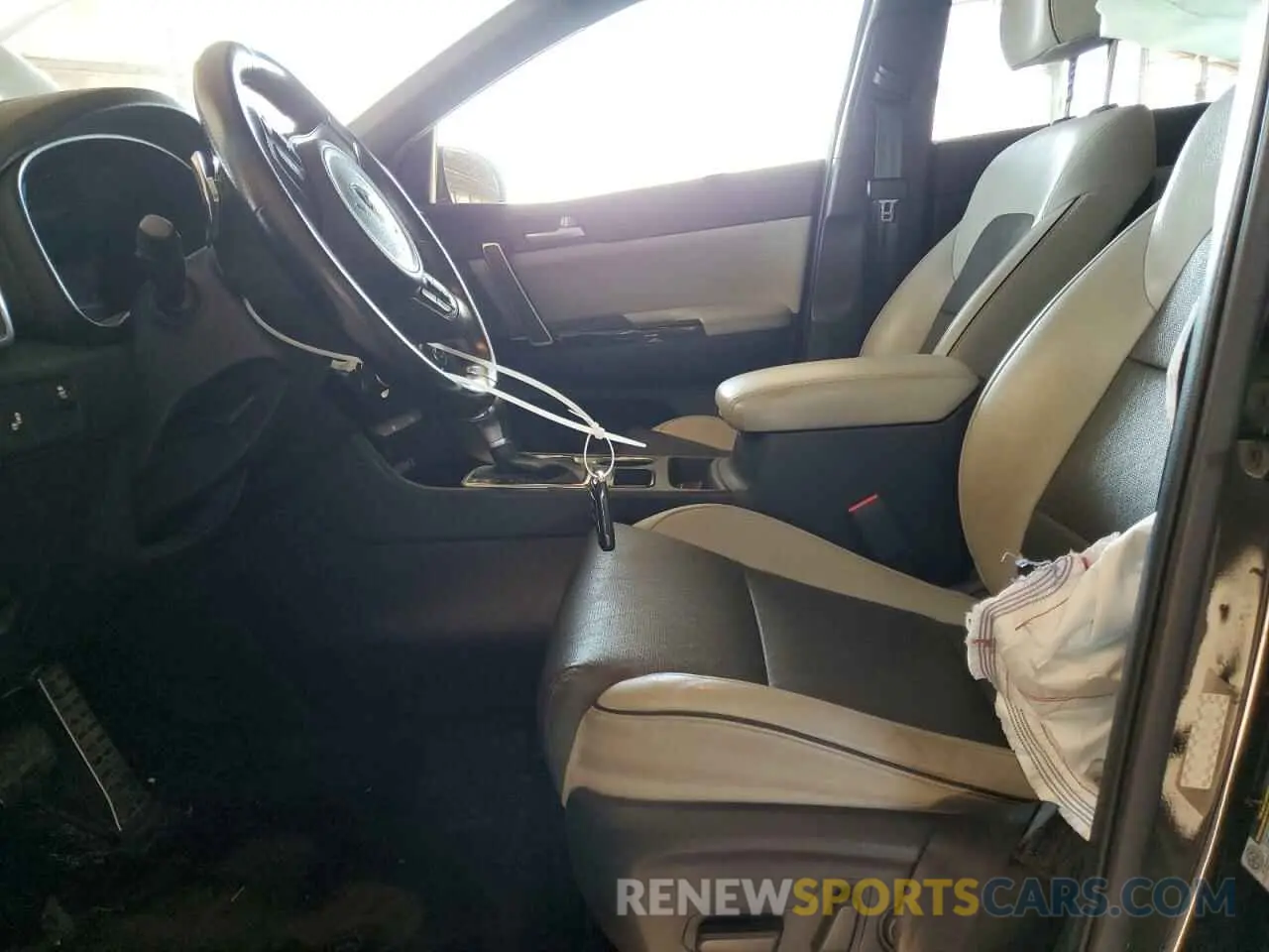 7 Photograph of a damaged car KNDPN3AC9K7561270 KIA SPORTAGE 2019