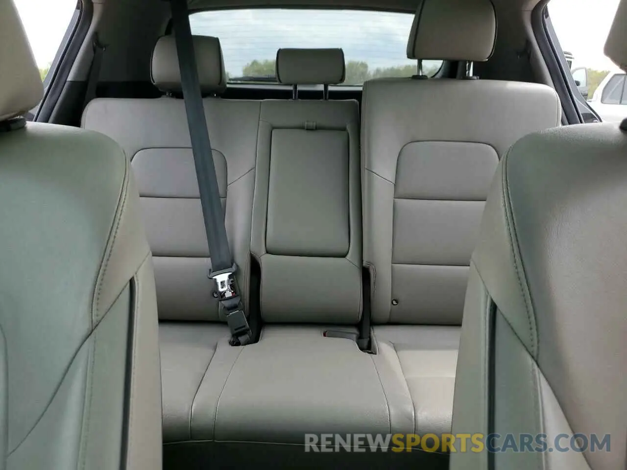 10 Photograph of a damaged car KNDPN3AC9K7571250 KIA SPORTAGE 2019