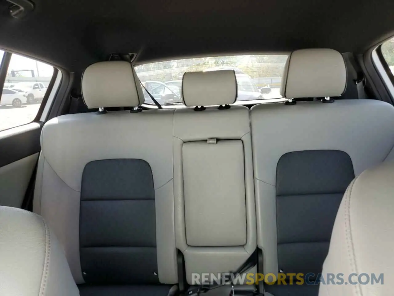 10 Photograph of a damaged car KNDPN3AC9K7602206 KIA SPORTAGE 2019
