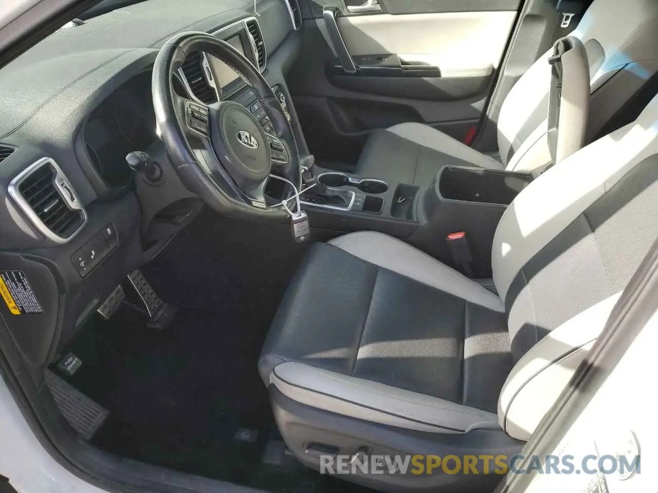 7 Photograph of a damaged car KNDPN3AC9K7618373 KIA SPORTAGE 2019