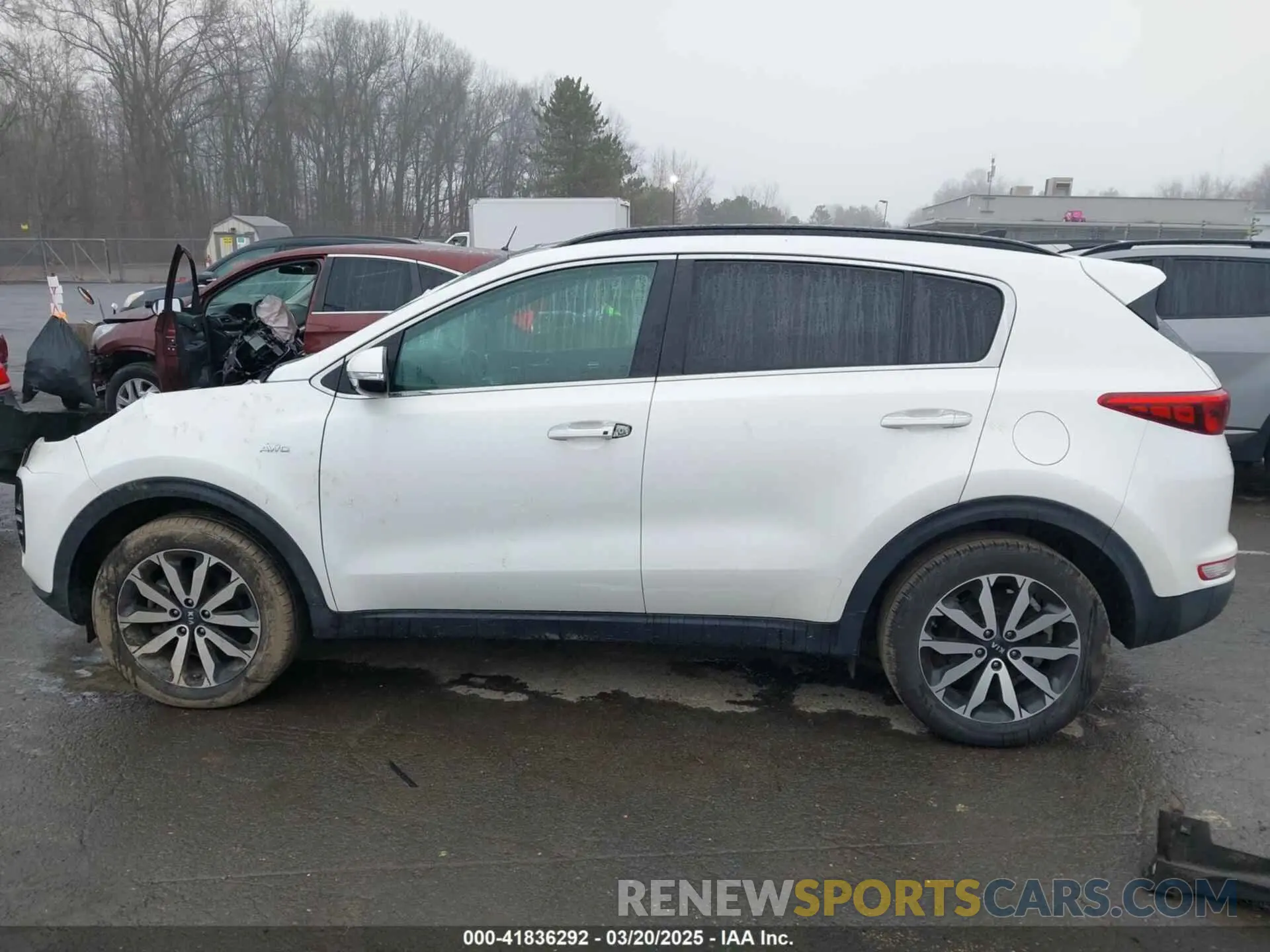 15 Photograph of a damaged car KNDPNCAC0K7534426 KIA SPORTAGE 2019