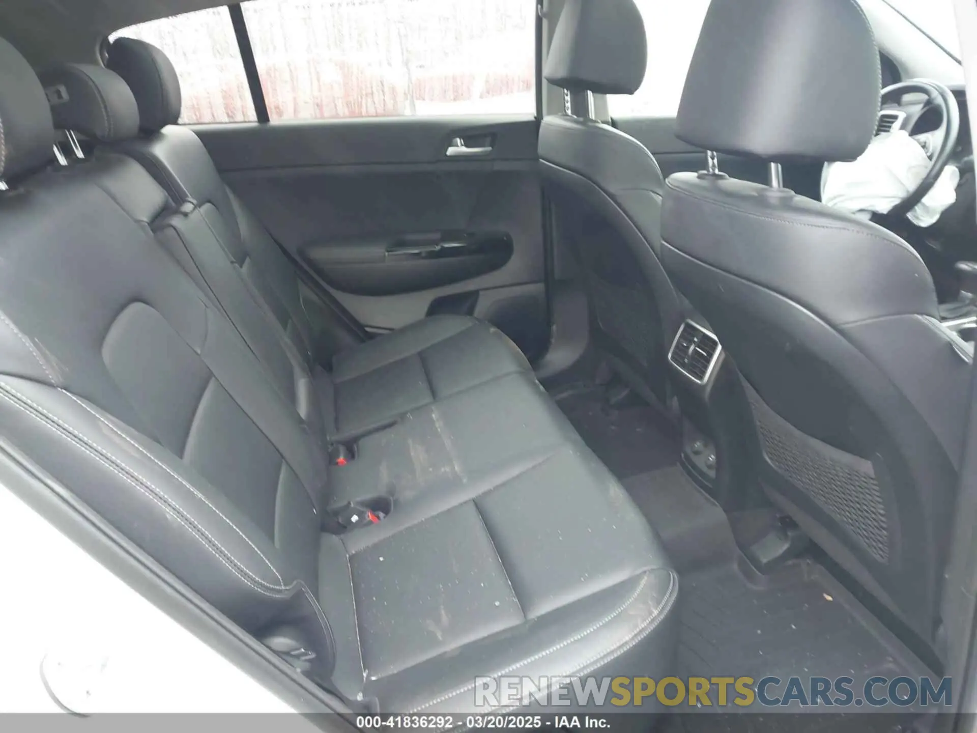 8 Photograph of a damaged car KNDPNCAC0K7534426 KIA SPORTAGE 2019