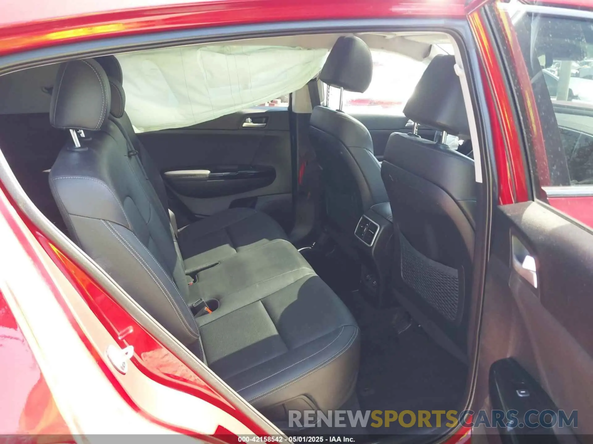 8 Photograph of a damaged car KNDPNCAC1K7544253 KIA SPORTAGE 2019