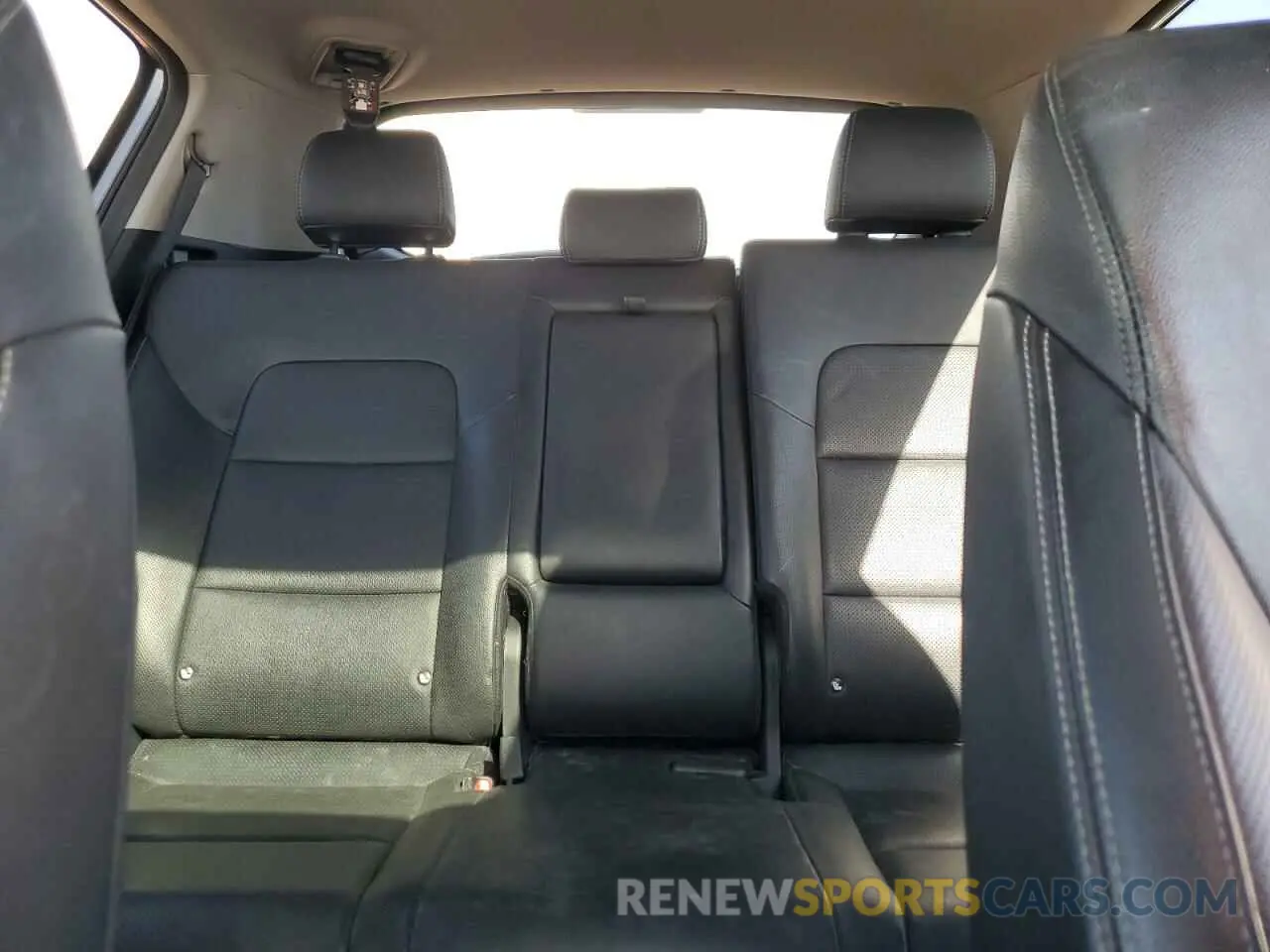 10 Photograph of a damaged car KNDPNCAC3K7547199 KIA SPORTAGE 2019