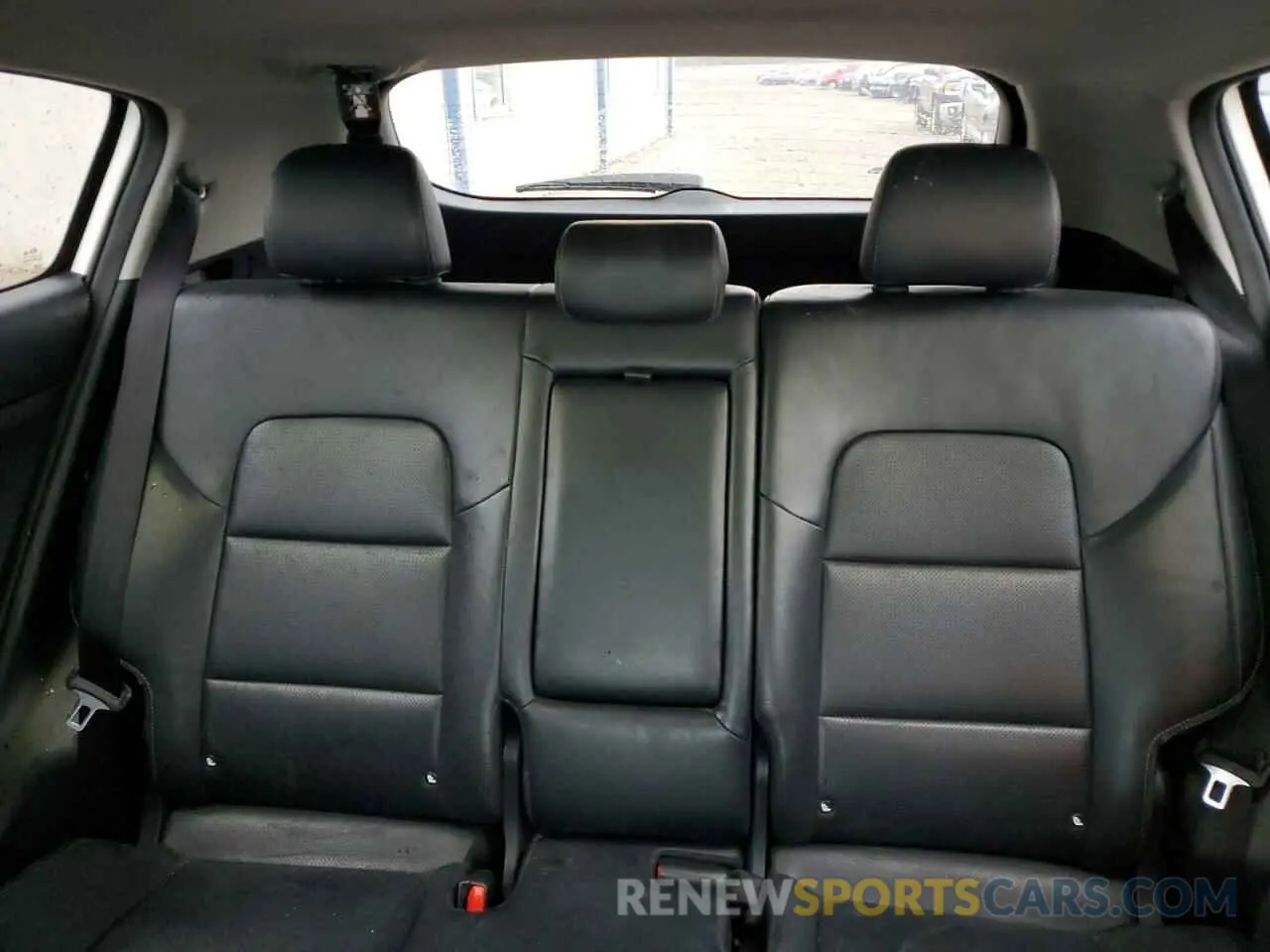 10 Photograph of a damaged car KNDPNCAC3K7571213 KIA SPORTAGE 2019