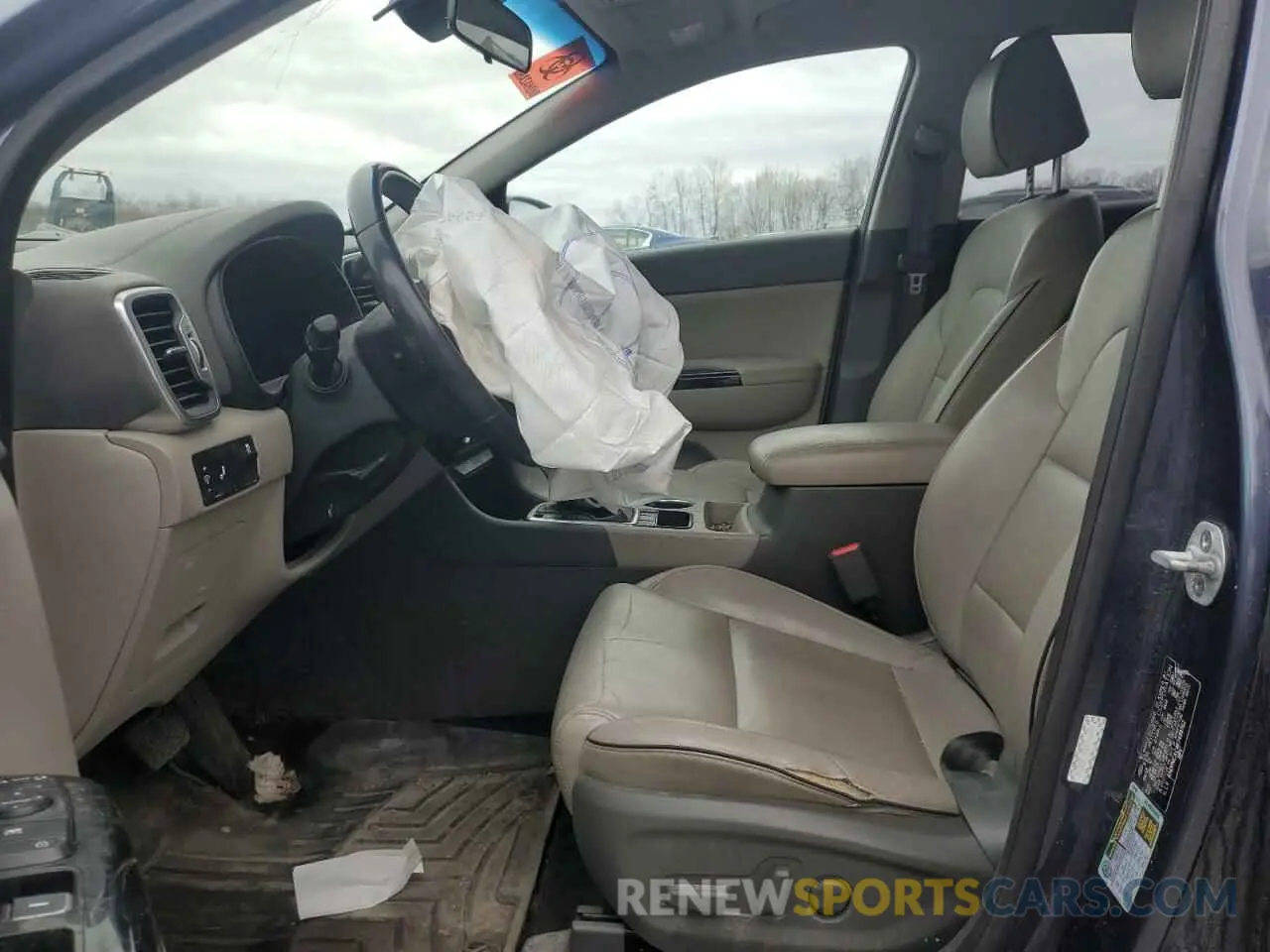 7 Photograph of a damaged car KNDPNCAC4K7499762 KIA SPORTAGE 2019