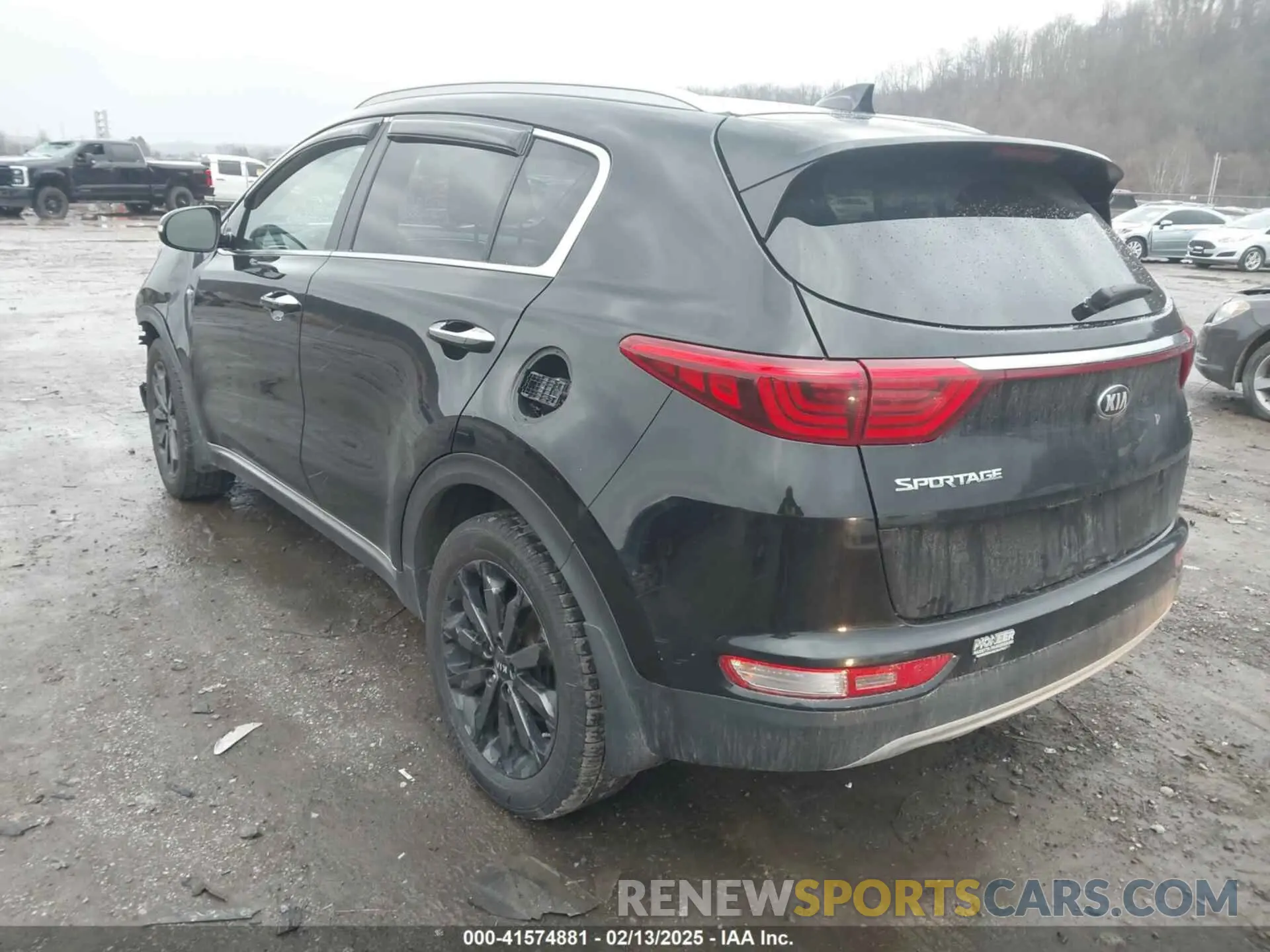 3 Photograph of a damaged car KNDPNCAC4K7582804 KIA SPORTAGE 2019