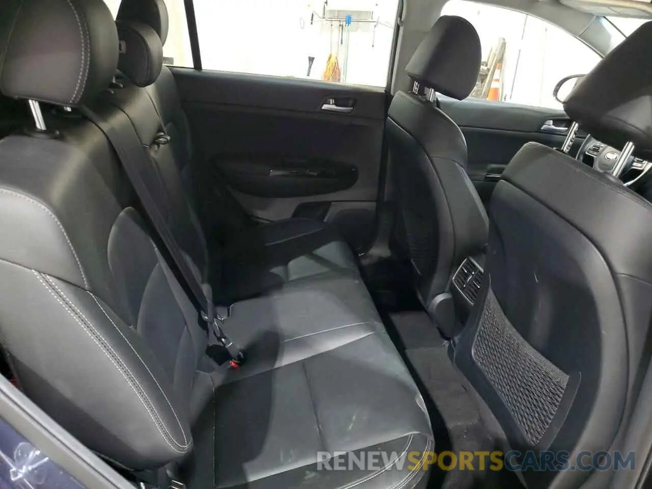 11 Photograph of a damaged car KNDPNCAC5K7500529 KIA SPORTAGE 2019