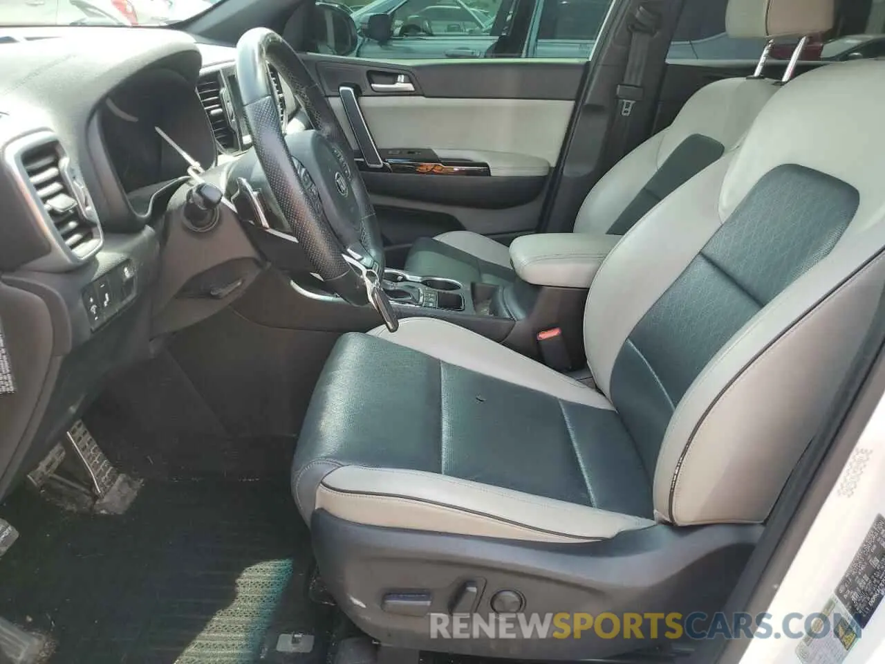 7 Photograph of a damaged car KNDPNCAC7K7522953 KIA SPORTAGE 2019