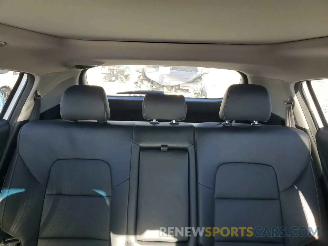 10 Photograph of a damaged car KNDPNCAC7K7579363 KIA SPORTAGE 2019