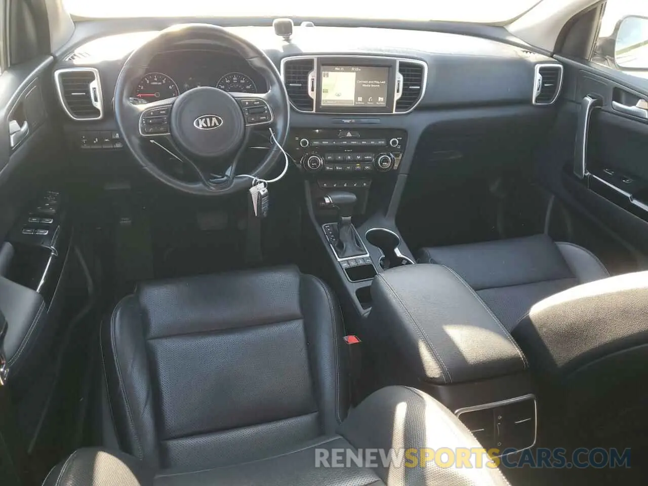 8 Photograph of a damaged car KNDPNCAC7K7579363 KIA SPORTAGE 2019