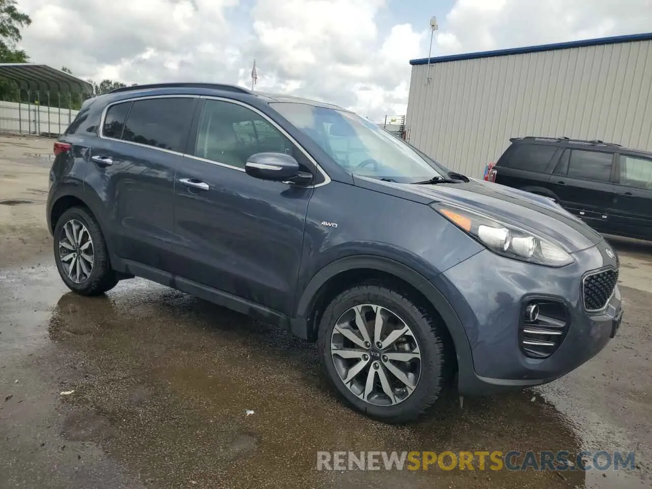 4 Photograph of a damaged car KNDPNCAC8K7585950 KIA SPORTAGE 2019