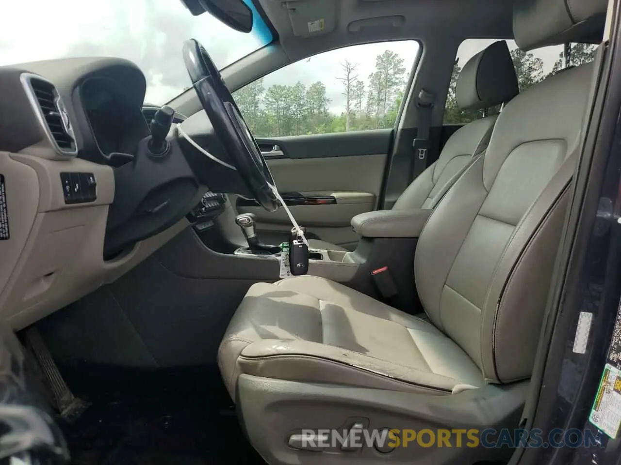 7 Photograph of a damaged car KNDPNCAC8K7585950 KIA SPORTAGE 2019