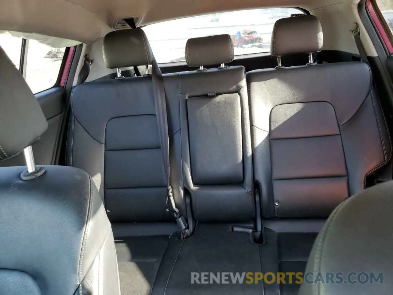 10 Photograph of a damaged car KNDPNCAC9K7500663 KIA SPORTAGE 2019