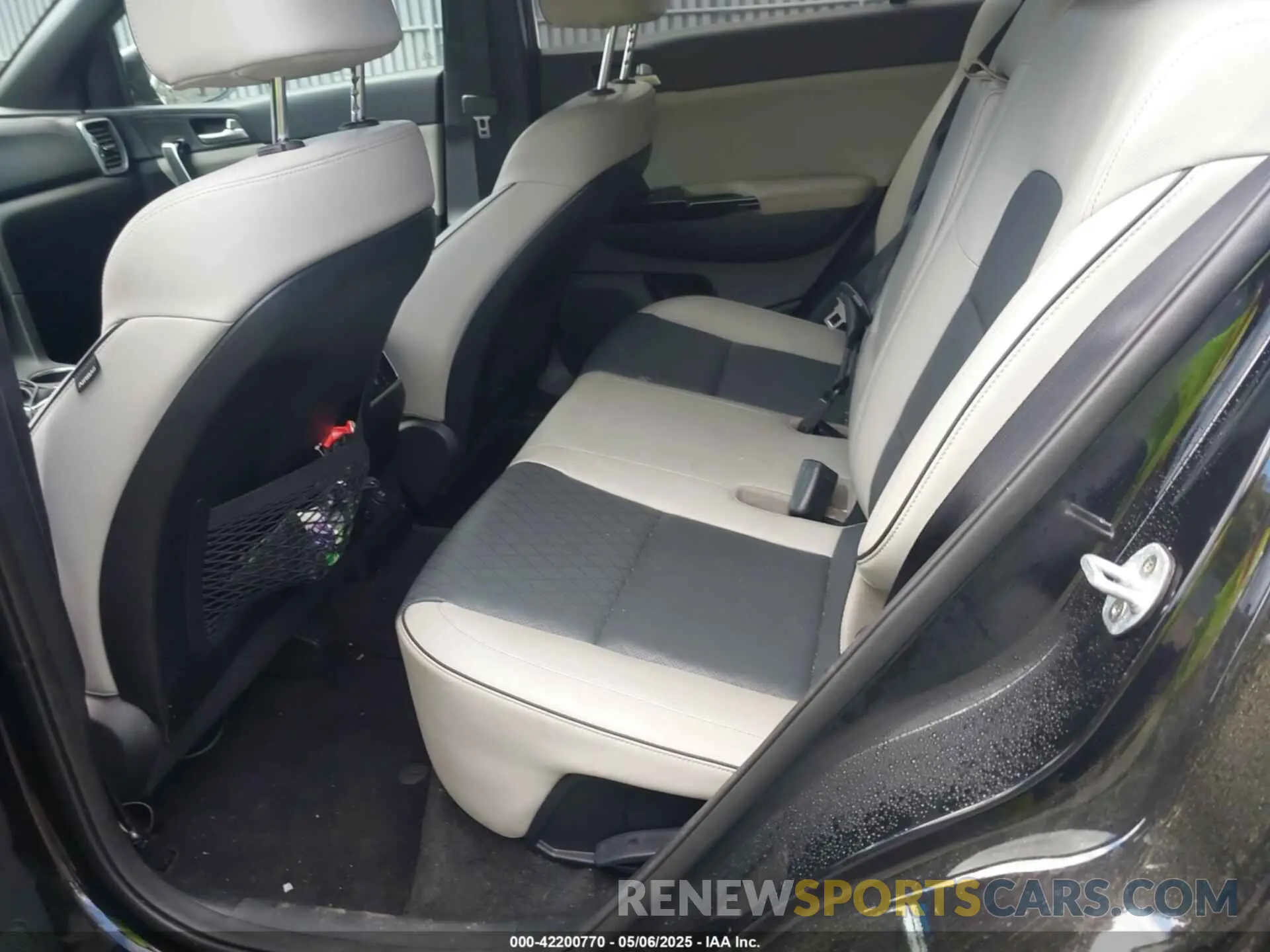 8 Photograph of a damaged car KNDPNCAC9K7528981 KIA SPORTAGE 2019