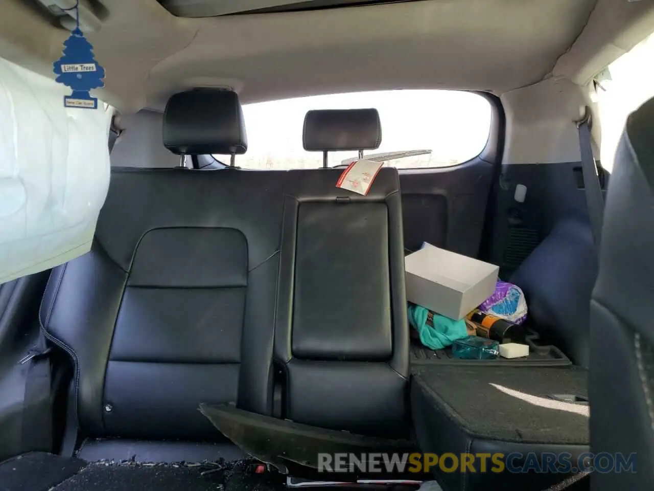 10 Photograph of a damaged car KNDPNCACXK7550424 KIA SPORTAGE 2019