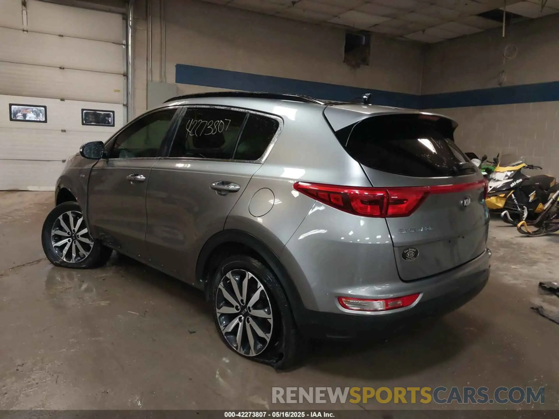 3 Photograph of a damaged car KNDPNCACXK7550830 KIA SPORTAGE 2019
