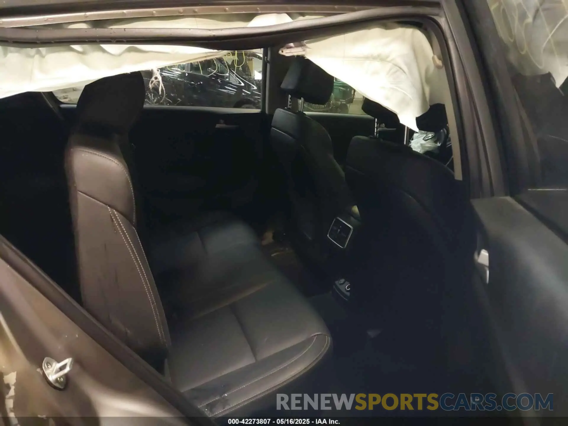 8 Photograph of a damaged car KNDPNCACXK7550830 KIA SPORTAGE 2019