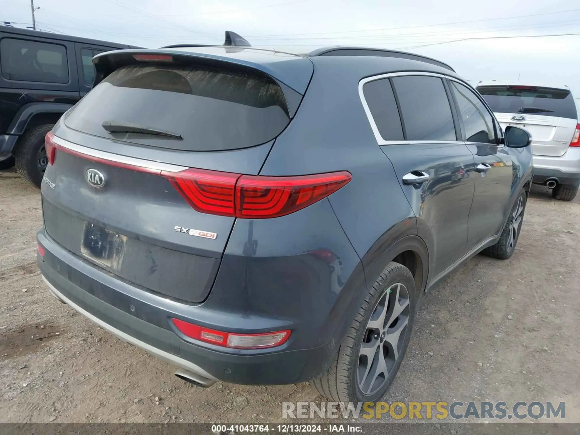 4 Photograph of a damaged car KNDPR3A65K7517975 KIA SPORTAGE 2019