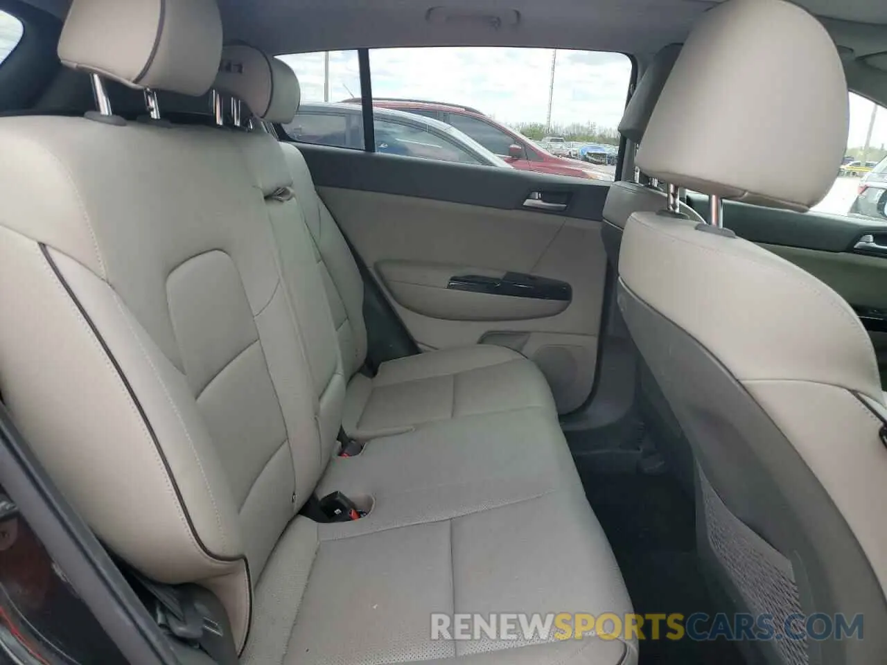11 Photograph of a damaged car KNDPRCA67K7580480 KIA SPORTAGE 2019