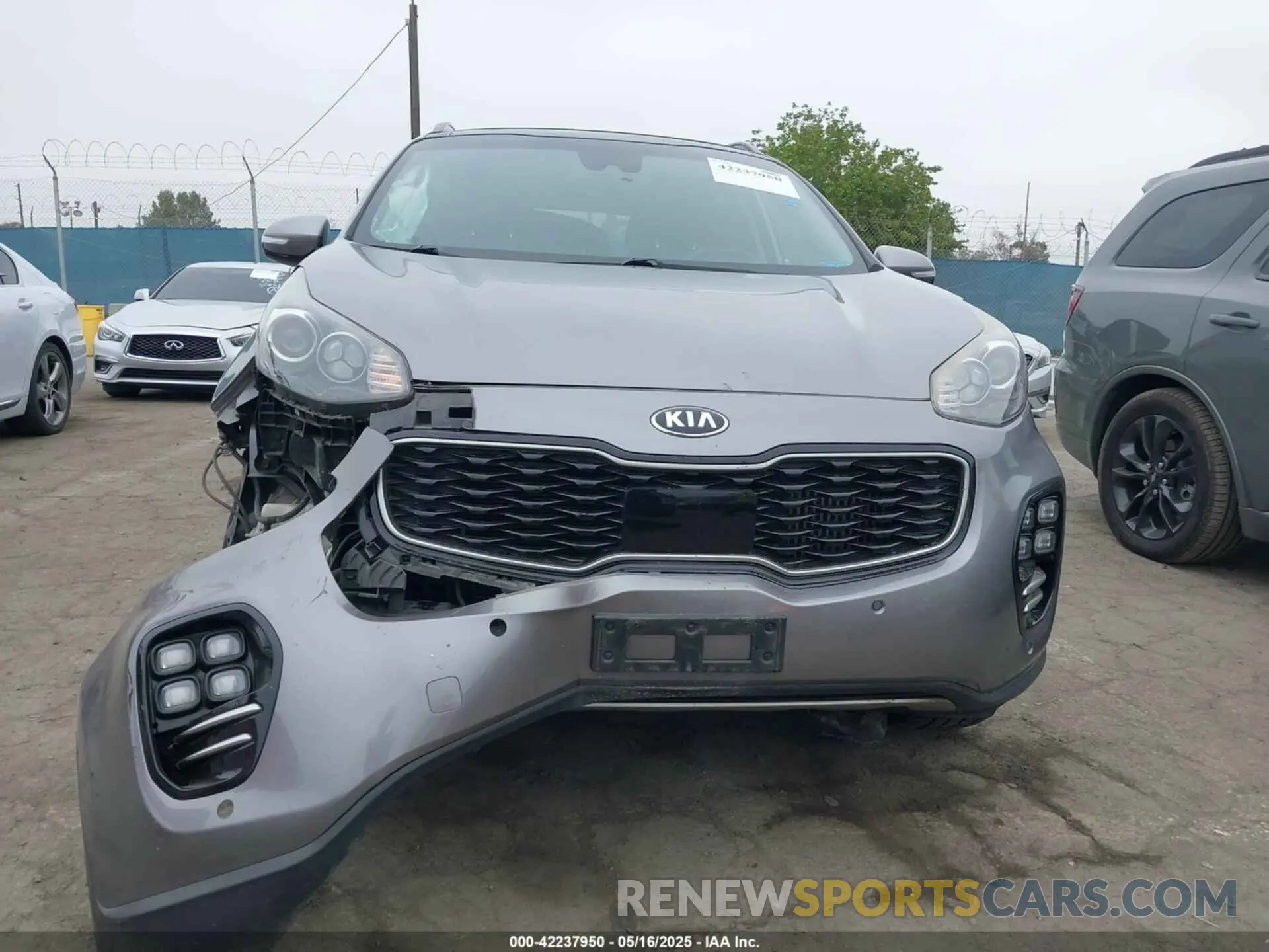 12 Photograph of a damaged car KNDPRCA69K7540272 KIA SPORTAGE 2019