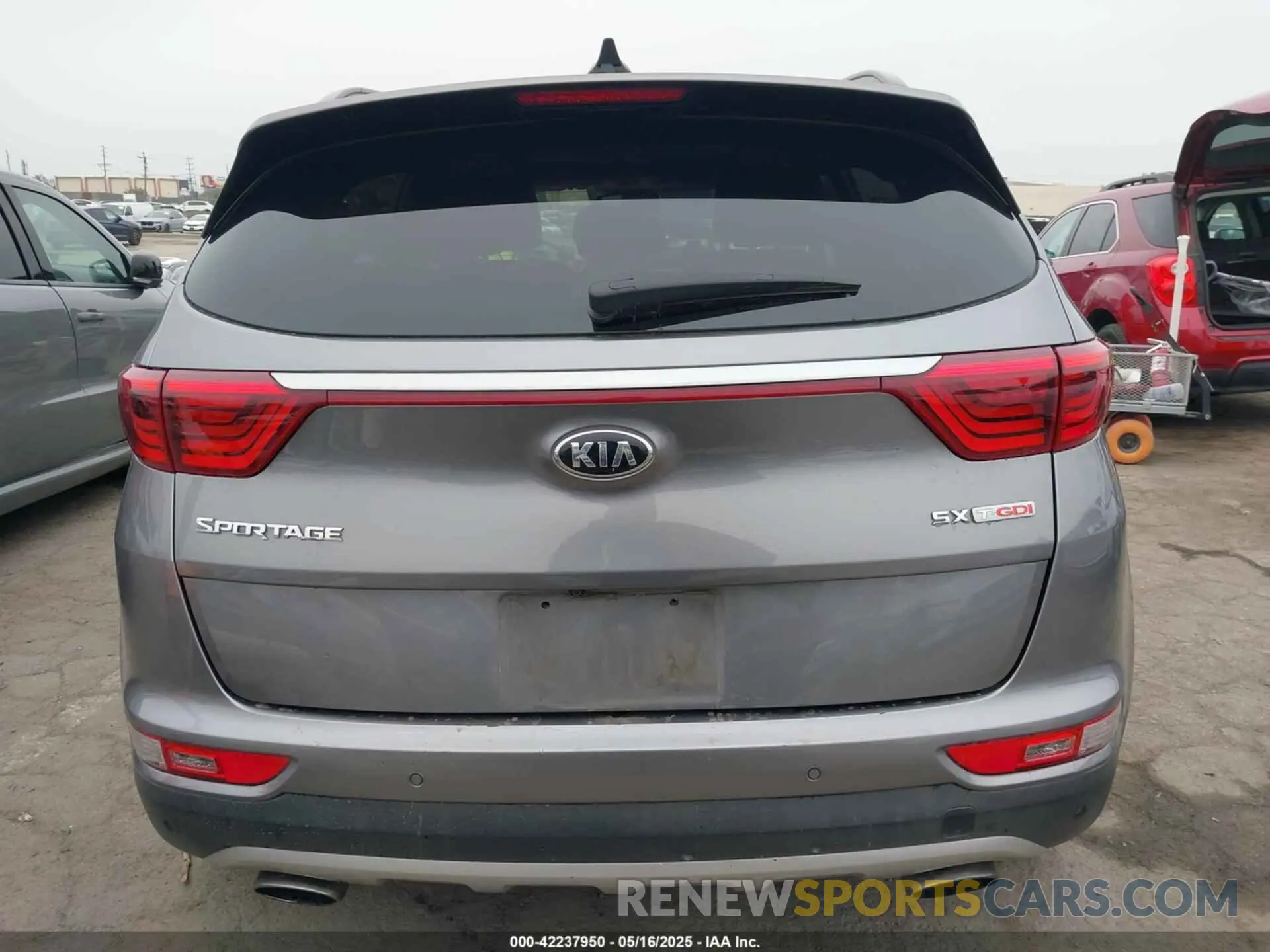 16 Photograph of a damaged car KNDPRCA69K7540272 KIA SPORTAGE 2019