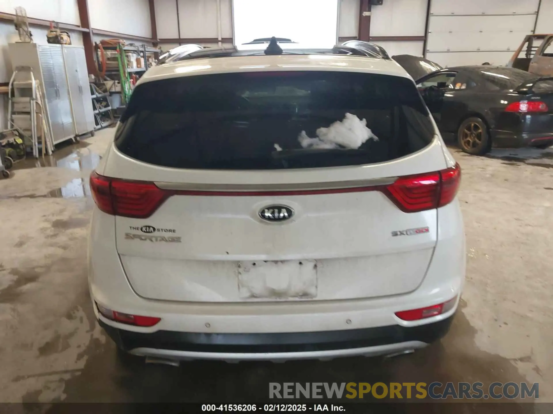 16 Photograph of a damaged car KNDPRCA6XK7619563 KIA SPORTAGE 2019