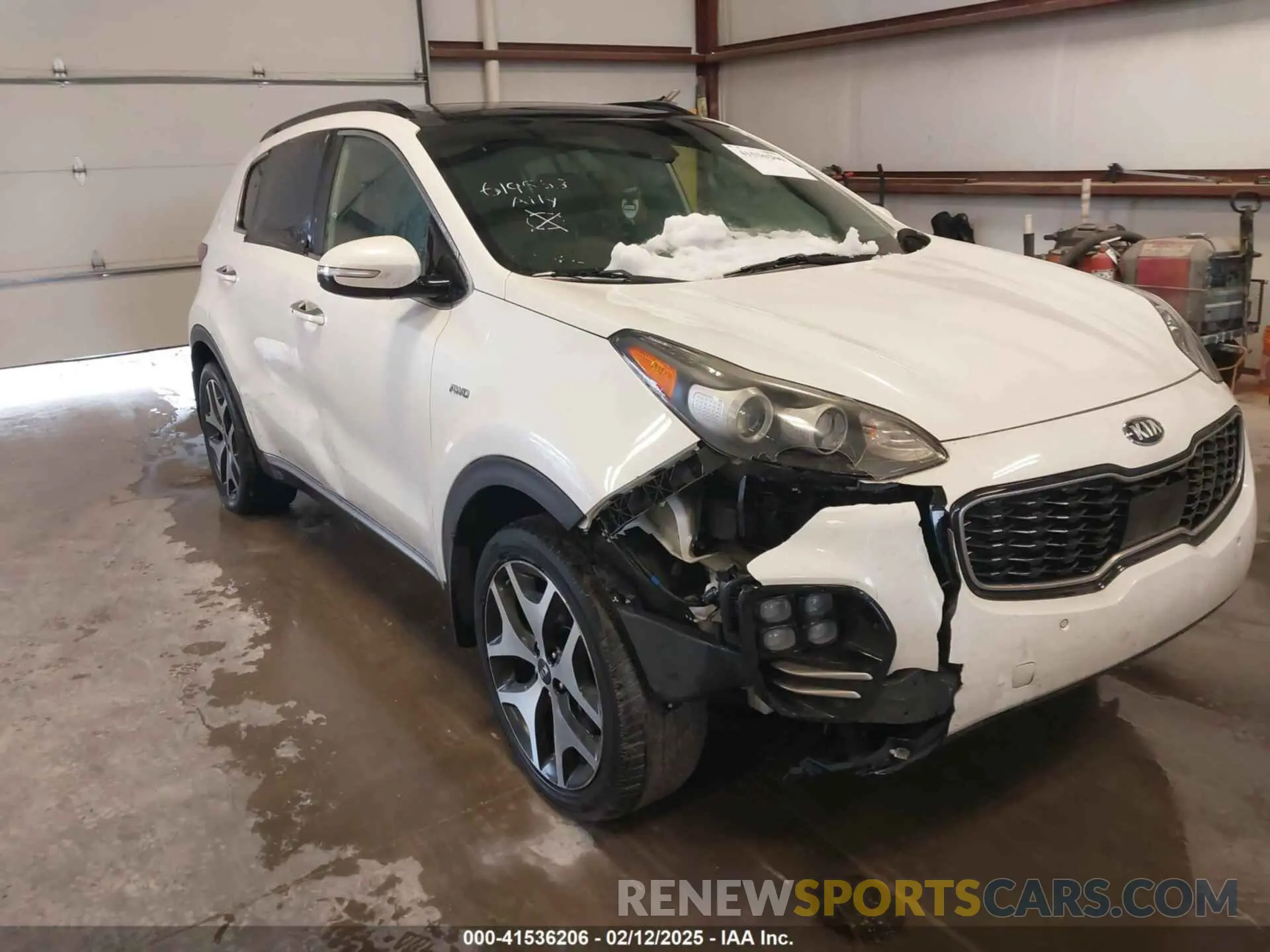 6 Photograph of a damaged car KNDPRCA6XK7619563 KIA SPORTAGE 2019