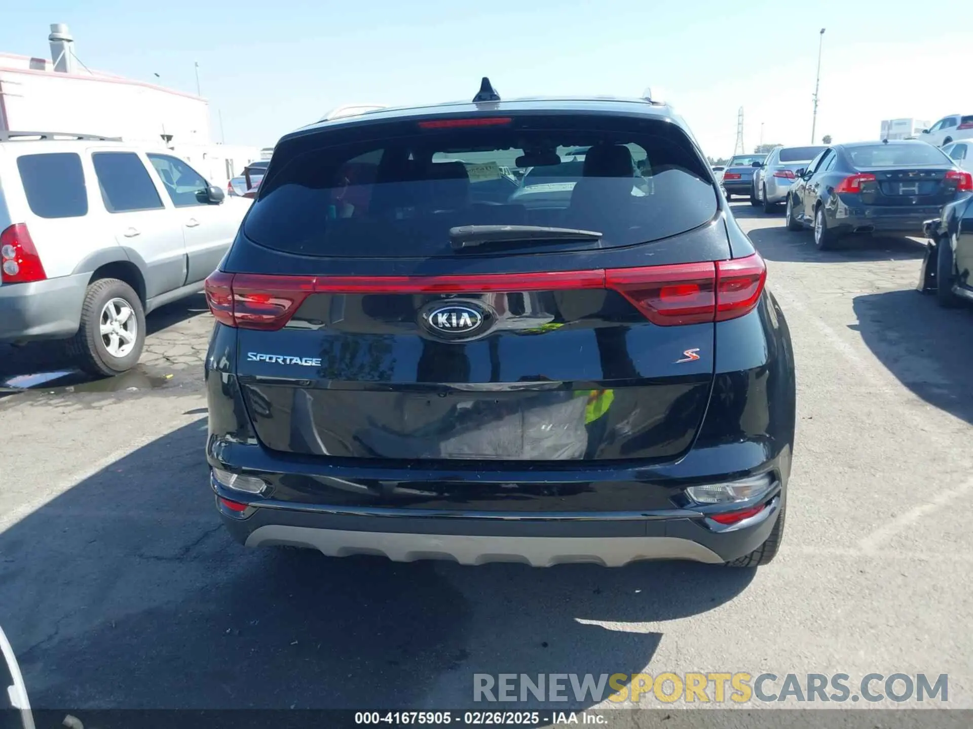16 Photograph of a damaged car KNDP63AC0L7691095 KIA SPORTAGE 2020