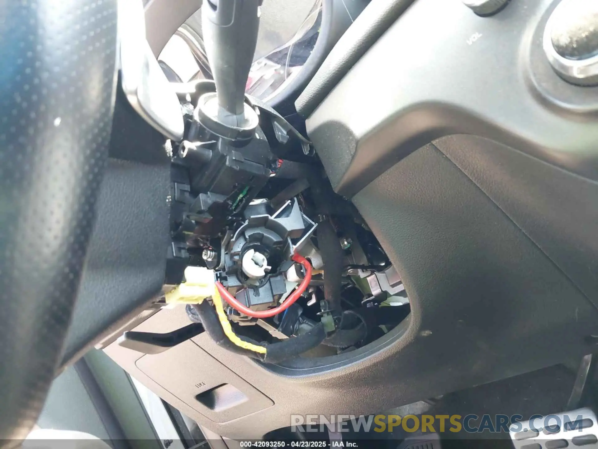 6 Photograph of a damaged car KNDP63AC0L7742675 KIA SPORTAGE 2020