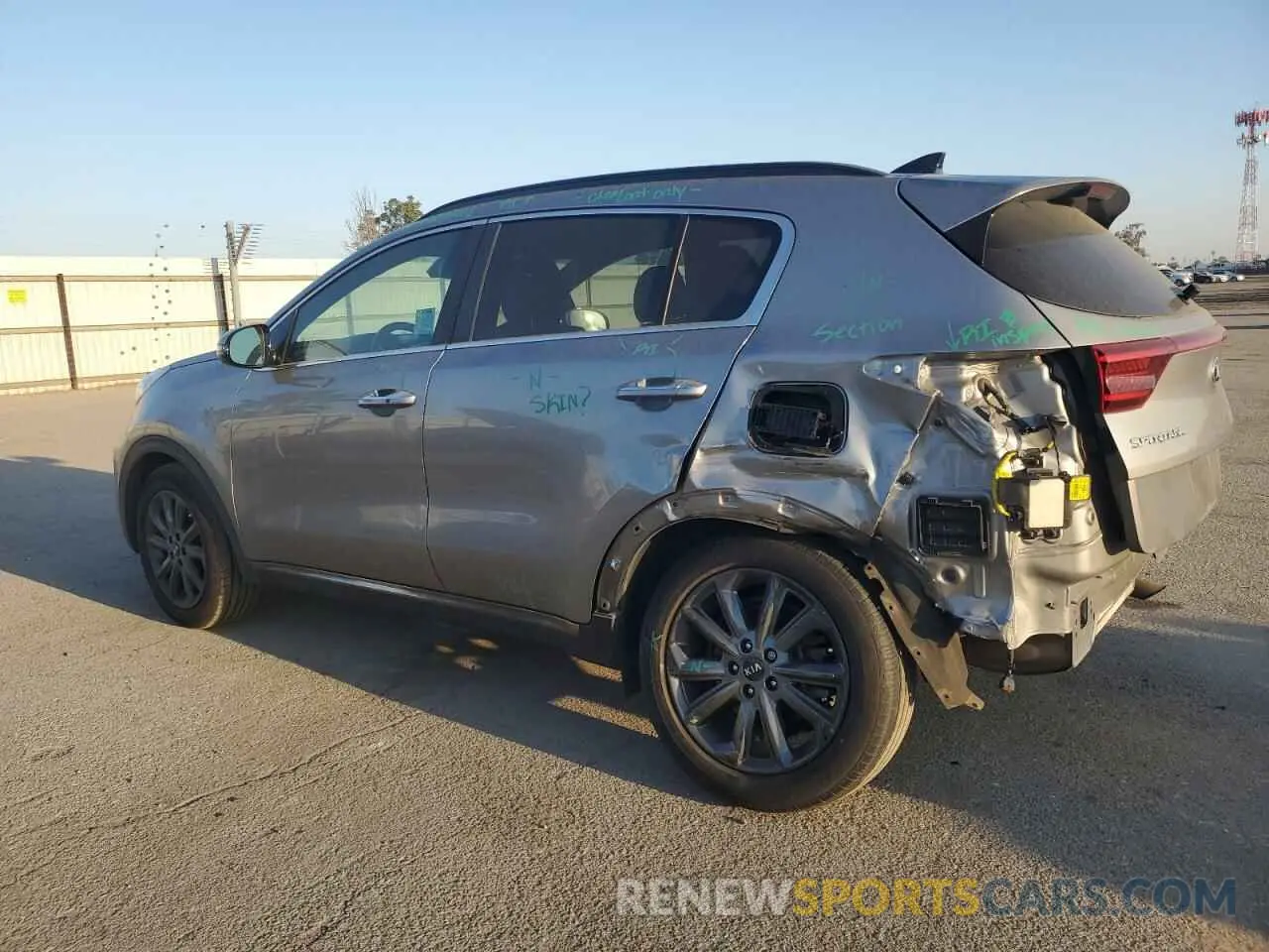 2 Photograph of a damaged car KNDP63AC1L7745875 KIA SPORTAGE 2020